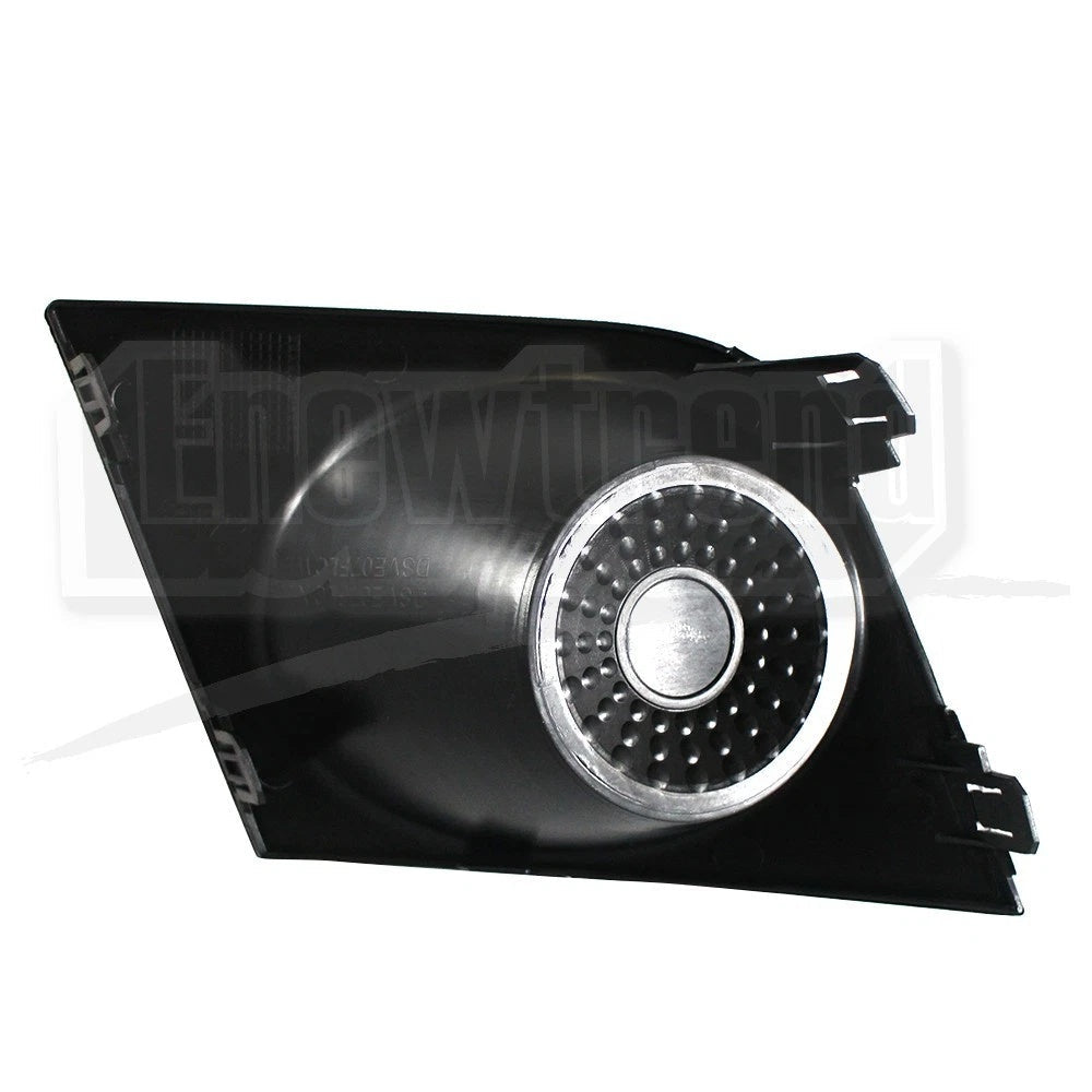 NI1038111 62257EM30A Front,Left Driver Side FOG LAMP COVER For Nissan Versa
