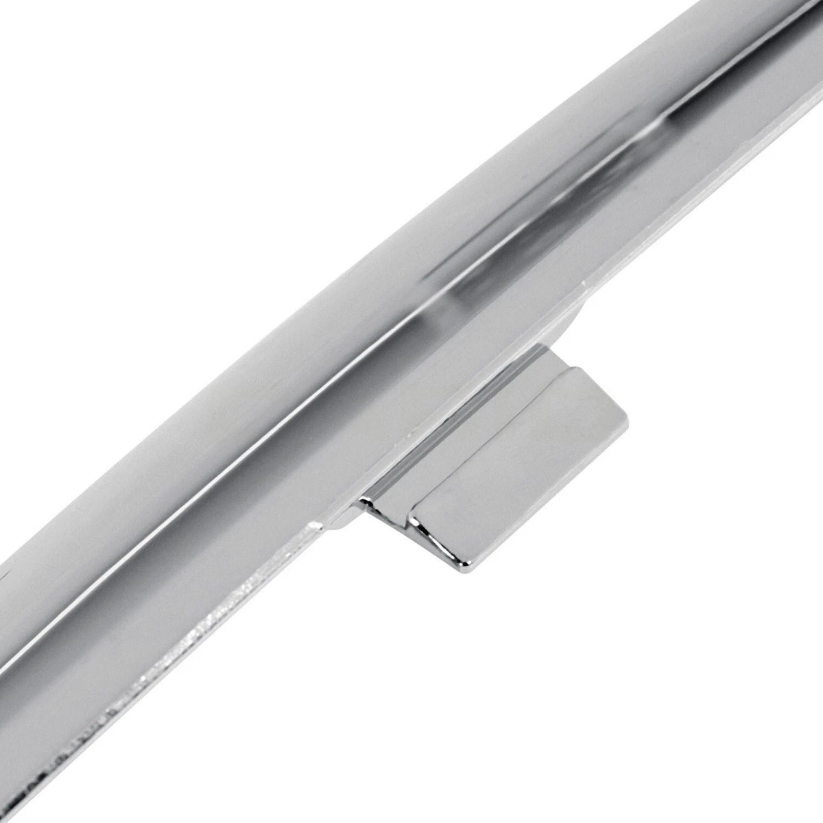Passenger Side Chrome Front Bumper Trim 2011-2014 Chrysler 300 CH1047103